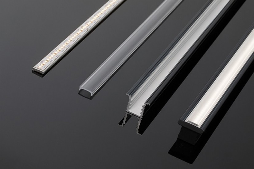 How Extruded Linear Lens Technology Enhances LED Performance?