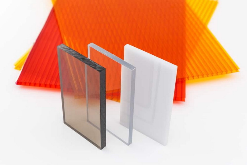 LED Street Light Lens Material Comparison Acrylic vs Polycarbonate